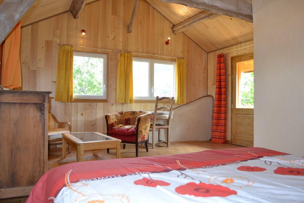 La Ferme De Cagnolle Hotel Saint-Amand-de-Belvès Esterno foto